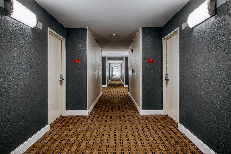 Rodeway Inn Columbia Exteriör bild